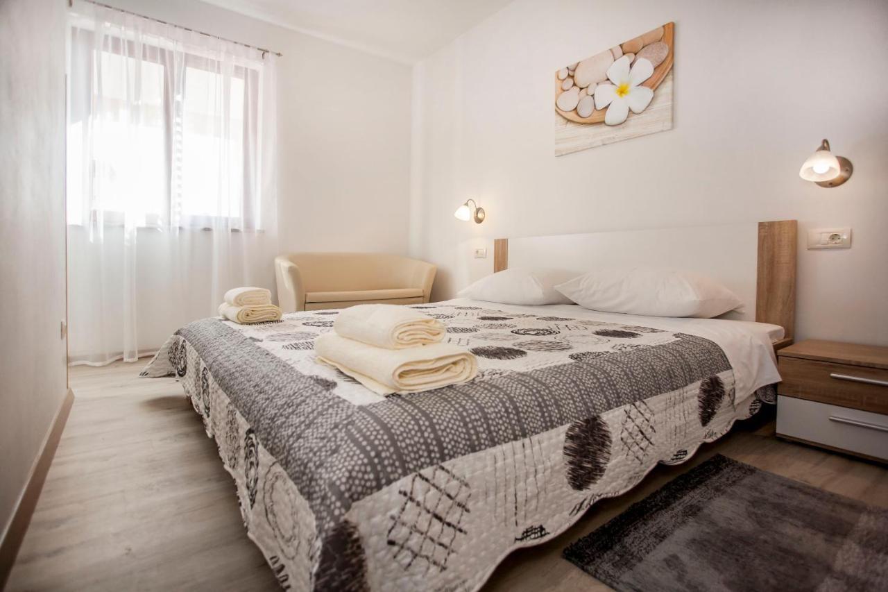 Apartmani Dragica Rovinj Exterior foto